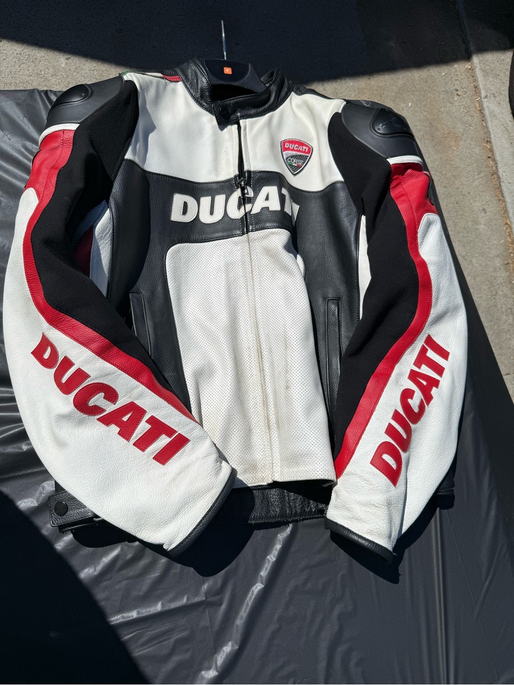 Ducati Dainese Leather Jacket - Picture 5 of 7